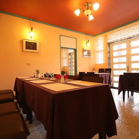 Tinto B&B Yilan Exteriör bild